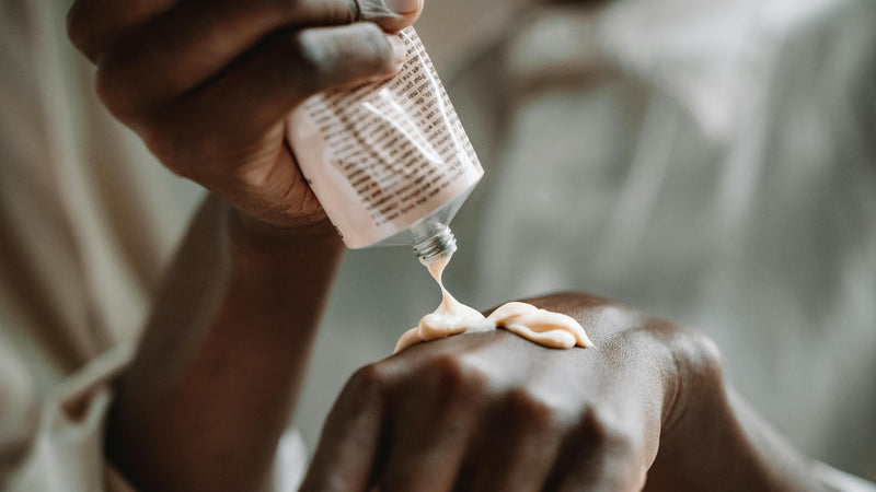 Peau sèche : causes, besoins et routine clean adaptée.