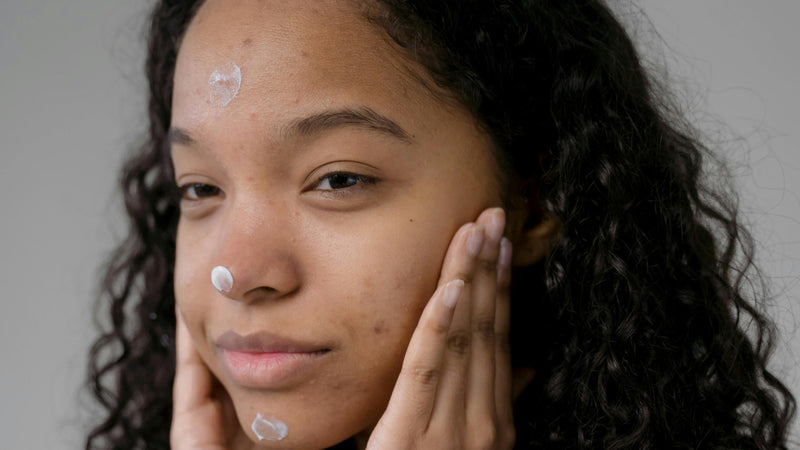 Routine peau mixte : les 4 soins essentiels pour une peau équilibrée
