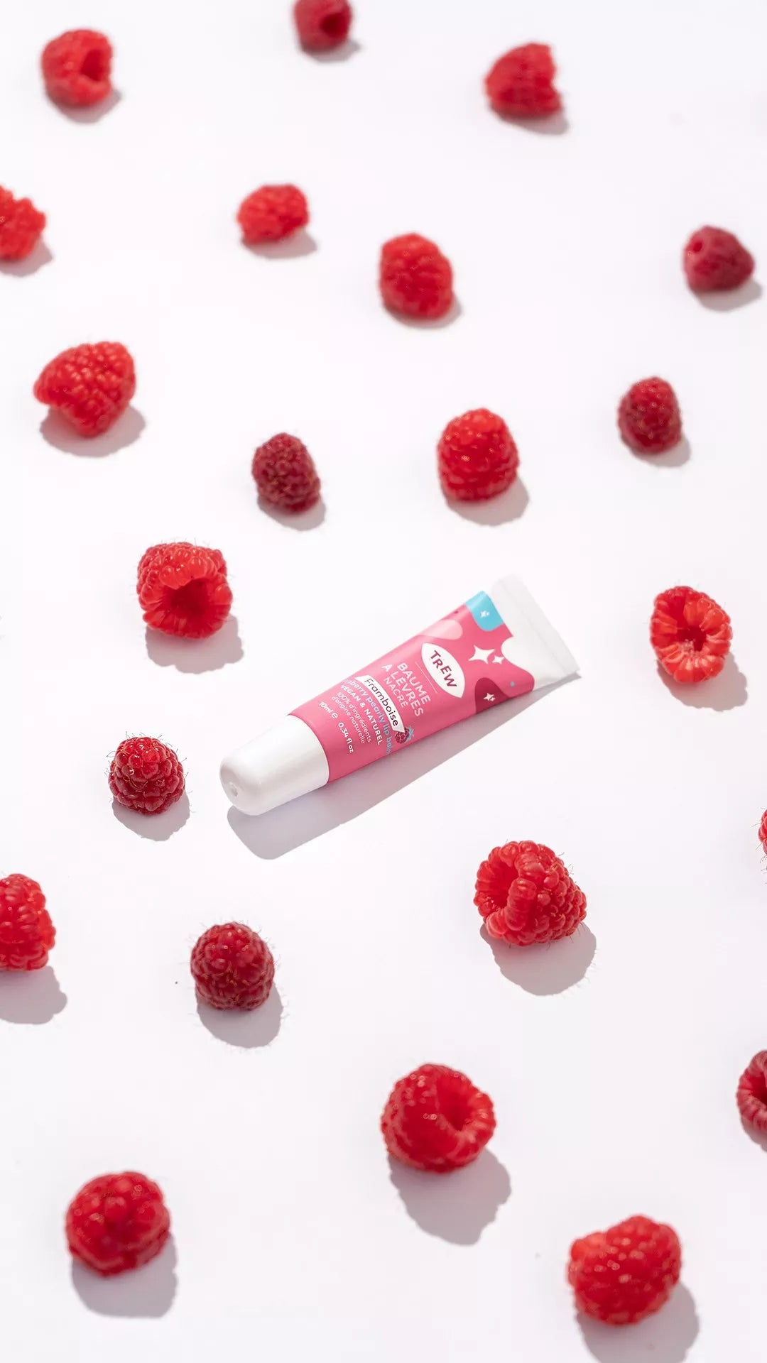TREW – Baume à Lèvres Teinté Framboise - touteslespeaux.fr